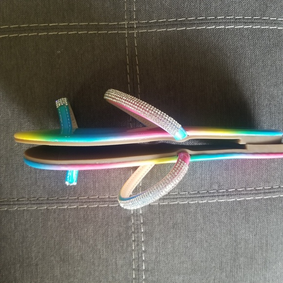 Liliana Rainbow Toe Ring Sandal - Picture 5 of 7